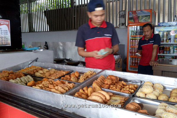 Menjajal Iklan Tahu Sumedang Renyah Medan