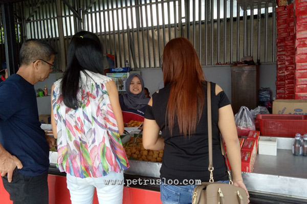 Menjajal Iklan Tahu Sumedang Renyah Medan