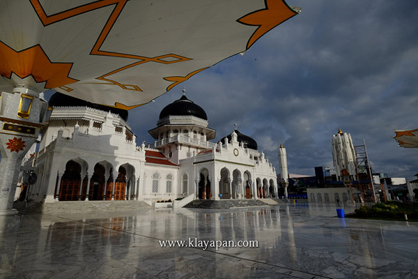 masjid baiturrahman banda aceh