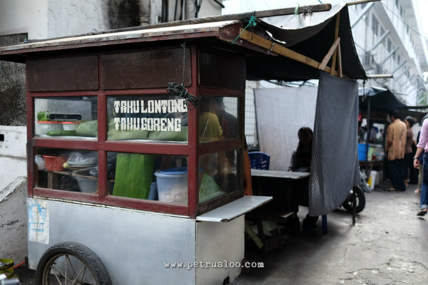 mie goreng, mie goyang, mie kidal, kuliner legenda, kuliner legenda siantar, legenda kuliner, tahu lontong, tahu goreng