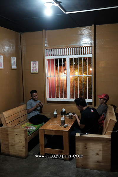lov's café