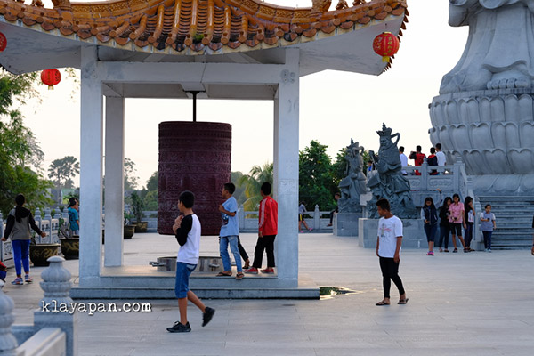 icon wisata siantar, patung tertinggi di indonesia, rekor muri indonesia