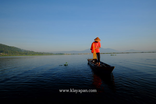 sunrise, rawa pening, jawa tengah, nelayan, travel stories, sunset