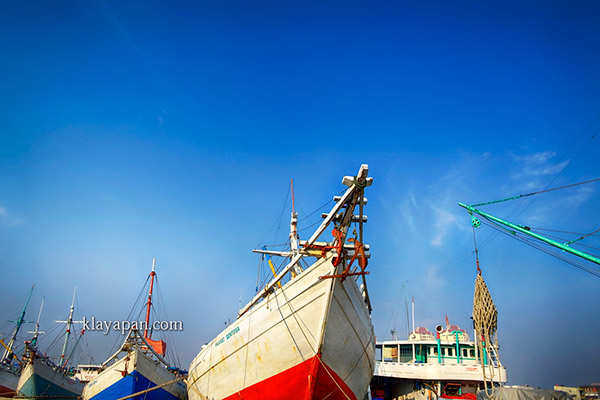 Jalan Sunda Kelapa Jakarta di pagi hari