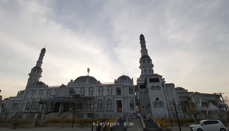 masjid medan, masjid parapat, masjid danau toba, masjid terbaik di medan, masjid terbaik di parapat, masjid terbaik di danau toba, masjid dengan kamar mandi terbersih di medan, masjid dengan kamar mandi terbersih di parapat, masjid dengan kamar mandi terbersih di danau toba, pilihan masjid di medan, pilihan masjid di parapat, pilihan masjid di danau toba, review masjid yang ada di medan, review masjid yang ada di parapat, review masjid yang ada di danau toba, masjid ar rahiim medan, masjid ar rohman medan, masjid al ihsan wannajah medan, masjid agung kota tebing tinggi, masjid al mukhlis, masjid al ikhlas, masjid al mukhlisin, masjid al hadi ptpn 4 marihat, masjid raya taqwa parapat