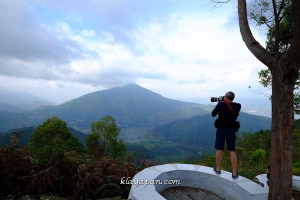 wisata menara tele, wisata menara tele sumatera utara, wisata menara tele sumut, wisata menara tele samosir, wisata menara tele danau toba, menara tele, menara tele sumatera utara, menara tele sumut, menara tele samosir, menara tele danau toba, deskripsi tentang menara tele, sejarah menara tele, rute medan ke menara pandang tele, jalan menuju tele samosir, jarak medan ke tele samosir, jalan tele pangururan, jalur tele samosir, tele samosir island, jarak tele ke pangururan