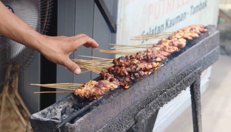 Tempat makan malam di Jakarta, Restoran malam di Jakarta, Makanan malam di Jakarta, Hidangan malam di Jakarta, Kuliner malam hari di Jakarta, Wisata kuliner malam di Jakarta, Jajanan malam di Jakarta, Menu malam di Jakarta, Makanan enak malam hari di Jakarta, Makanan terkenal malam hari di Jakarta