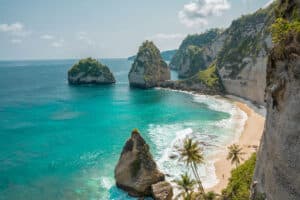 Wisata Nusa Penida, Keindahan Pantai Kelingking, Pesona alam Nusa Penida