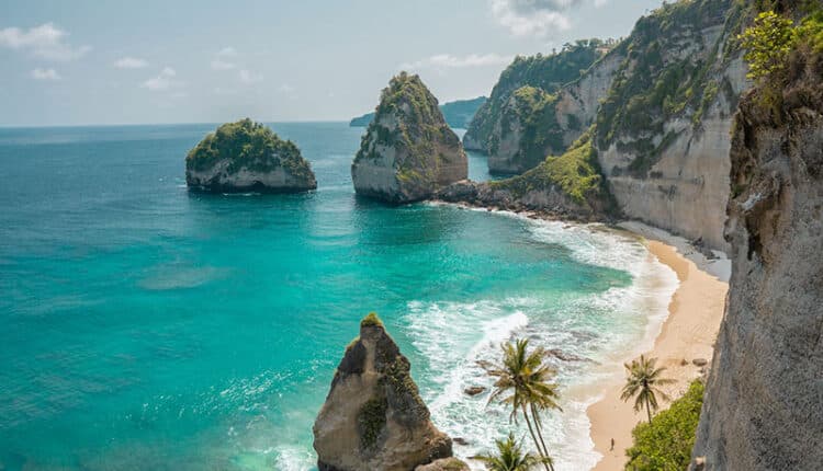 Wisata Nusa Penida, Keindahan Pantai Kelingking, Pesona alam Nusa Penida