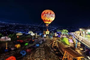 Wisata Heha Sky View, Keindahan pemandangan dari atas Heha Sky View, Aktivitas seru di Heha Sky View, Fasilitas yang tersedia di Heha Sky View, Tips liburan ke Heha Sky View, Paket liburan Heha Sky View, Harga tiket masuk Heha Sky View, Rute dan lokasi Heha Sky View, Review pengalaman mengunjungi Heha Sky View, Spot foto terbaik di Heha Sky View