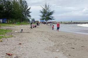 pantai cermin medan, pantai tureloto medan, pantai romantis di medan, pantai magrove medan, pantai sri mersing medan, pantai bali lestari medan, pantai mutiara medan, pantai di sumatera utara, wisata pantai medan, tempat liburan pantai di medan, pantai indah di medan, pantai murah di medan, aktivitas pantai di medan, destinasi wisata pantai di sumatera utara, liburan romantis di medan, pantai terbaik di medan, wisata alam pantai medan, tempat menarik di medan, pantai di sekitar medan, pantai medan yang cocok untuk keluarga